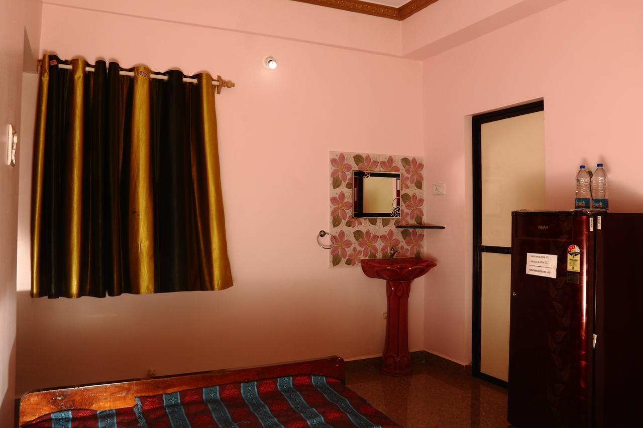 Sai Guru Guest House Anjuna Exterior foto